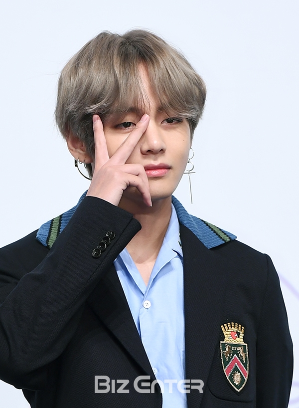 bz포토 방탄소년단 뷔 제가 v입니다 비즈엔터
