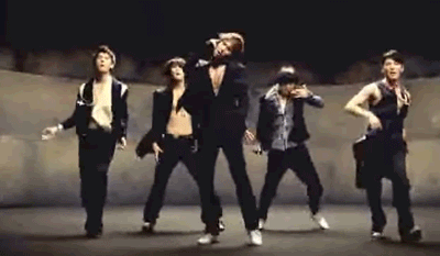 (출처 : 동방신기 'mirotic' mv)