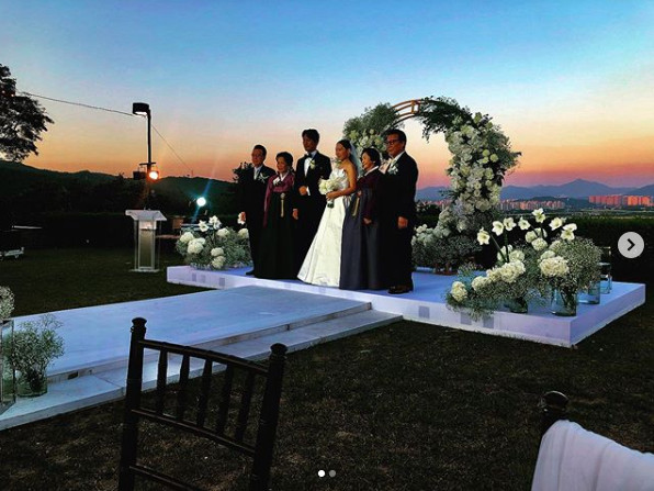 ▲지드래곤 누나 권다미씨와 김민준 결혼식(사진=지드래곤인스타그램)