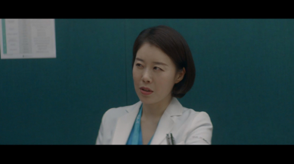 ▲'슬기로운 의사생활 시즌2'에 소아과 의사로 출연한 배우 김로사(사진=tvN 방송화면 캡처)