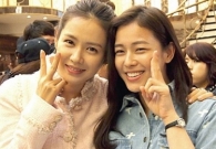 손예진, 경수진과 인증샷 찰칵 “우리 닮았죠?” 