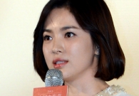  송혜교 단발머리 "전생에 나라를 구한 미모" 