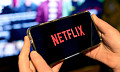 "가족 계정 쫓아내더니"⋯넷플릭스, '인수전' 이후 가격 올릴까? [이슈크래커]