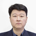  ‘베어허그’의 발톱
