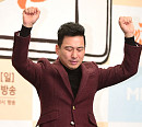 [BZ포토] 김형범, 무릎 꿇은 불효자