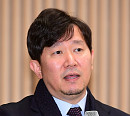 [BZ포토] 인사말 전하는 SBS라디오센터장 정태익