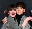 [BZ포토] 밀라 요보비치-이준기, 우리 닮았나요?