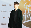 [BZ포토] 크러쉬, 멀뚱멀뚱