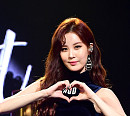 [BZ포토] 서현, 팬들 향해 하트 발사