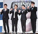 [BZ포토] 포즈 취하는 '포르테 디 콰트로'
