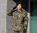 [BZ포토] 김현중, 각잡힌 거수경례