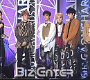 [BZ포토] 엑소, 2분기 음반부문 1위는 우리가!
