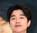 [BZ포토] 공유, 불금에도 열일하는 얼굴