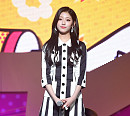 [BZ포토] 러블리즈 정예인, 컴백 앞두고 다리 부상