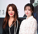 [BZ포토] 엄정화-구혜선, 불꽃튀는 흑백 미모 대결