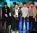 [BZ포토] 수상소감 전하는 램넌츠 오브 더 폴른