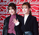 [BZ포토] 에이핑크 박초롱-윤보미, 눈부신 힐링 미소