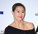 [BZ포토] 예지원, 빗물 고일 듯한 쇄골