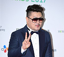 [BZ포토] 데프콘, 재킷이 작아 팔이 안 올라가요~