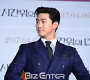 [BZ포토] 옥택연, 떡 벌어진 태평양 어깨