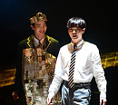 [BZ포토] 연극 '나쁜자석', 아빠미소로 송광일 바라보는 박강현