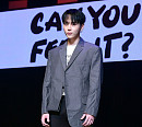 [BZ포토] 하이라이트 용준형, 오래 기다렸죠?