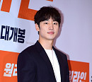 [BZ포토] 이제훈, 군더더기 없는 외모