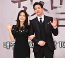 [BZ포토] 이보영-이상윤, 환상의 올블랙 케미