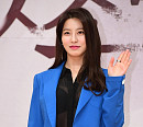 [BZ포토] 박세영, 재킷 속 파격 시스루