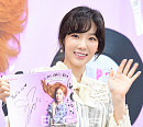 [BZ포토] 태연, 명동 일대 떠들썩하게 만든 여신