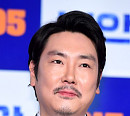 [BZ포토] 조진웅, 세월호 노란 리본 달고
