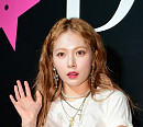 [BZ포토] 현아, 도도한 손인사