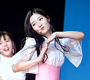 [BZ포토] 다이아 정채연, 언니들도 녹일 애교