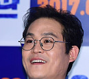 [BZ포토] 김성균, '영화 재밌게 보셨나요?'