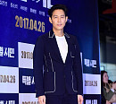 [BZ포토] 이정재, 온몸에서 뚝뚝 떨어지는 잘생김