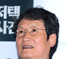 [BZ포토] 문성근, 눈빛 카리스마