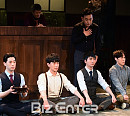 [BZ포토] 연극 '보도지침' 프레스콜, 군기 바짝 선 연극반