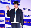 [BZ포토] 류준열, 편안한 영화관 나들이 패션