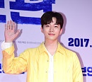 [BZ포토] 2PM 준호, 심쿵 손인사