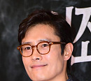 [BZ포토] 이병헌, 안경도 잘 어울리죠?