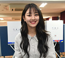 [BZ포토] 트와이스 지효, 소중한 한표 행사해요~