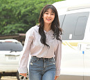 [BZ포토] 트와이스 지효, 투표소 밝히는 비주얼