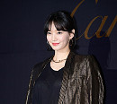 [BZ포토] 신민아, 강남 일대 밝힌 황금빛 여신