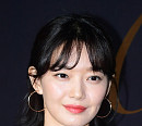 [BZ포토] 신민아, 자꾸 보고 싶은 미소~