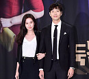 [BZ포토] 서현-지현우, 시크한 블랙 커플룩