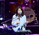 [BZ포토] 옥상달빛 박세진, 청아한 실로폰 연주
