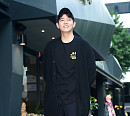 [BZ포토] 윤균상, 187cm 장신의 비율