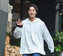 [BZ포토] 이명훈, '역적' 종방연 향하는 바쁜 발걸음