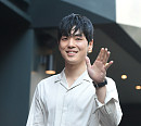 [BZ포토] 김정현, 젠틀한 손인사