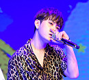[BZ포토] 용준형, 나른한 래핑